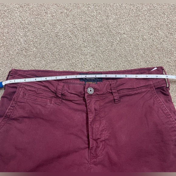 American Eagle: Men's Extreme Flex (Slim) Shorts, Size 30 - Picture 7 of 9